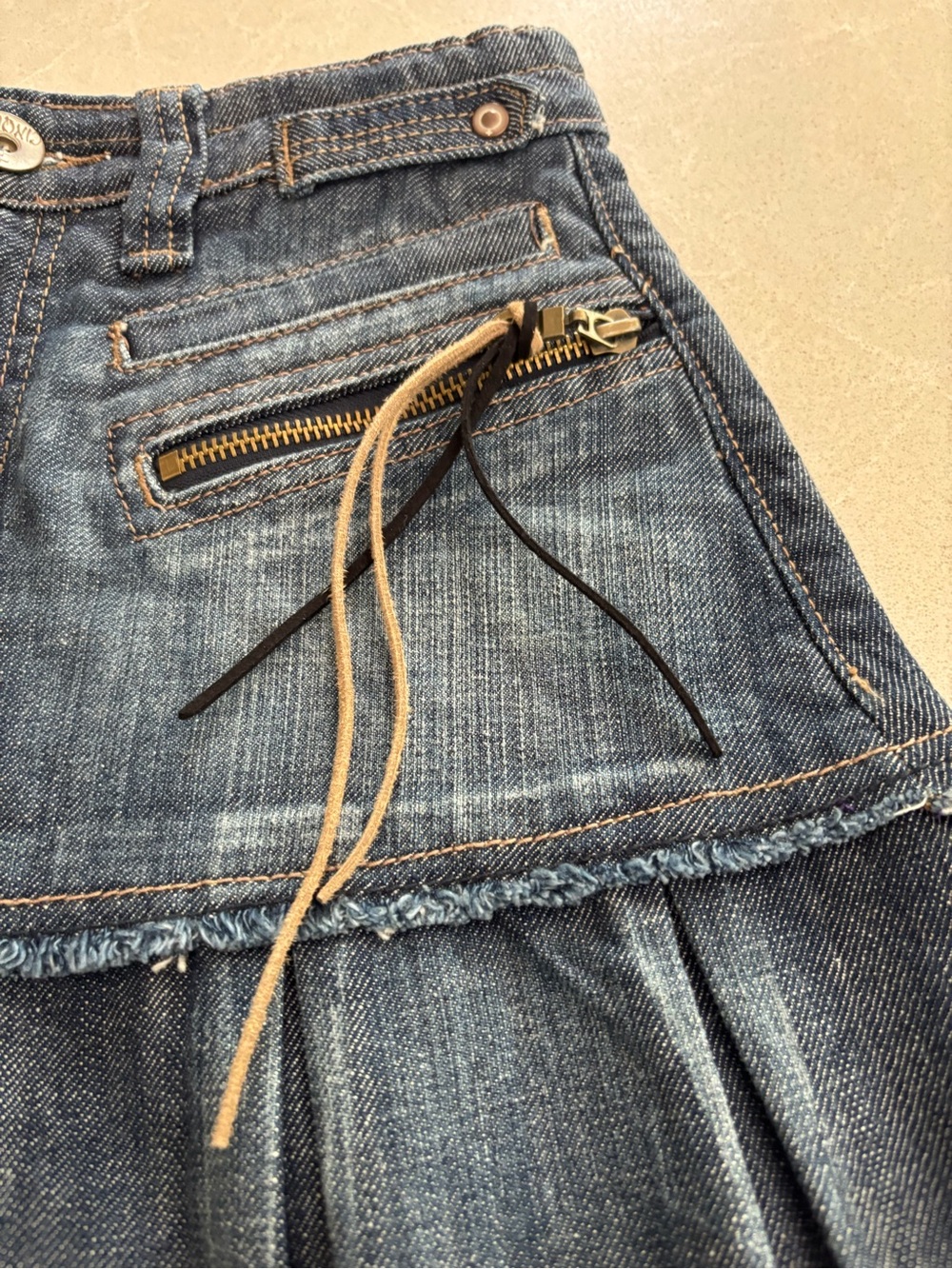Vintage Y2K Cinque Pleated Denim Micro Mini Skirt Sz 26/40 - Picture 13 of 14